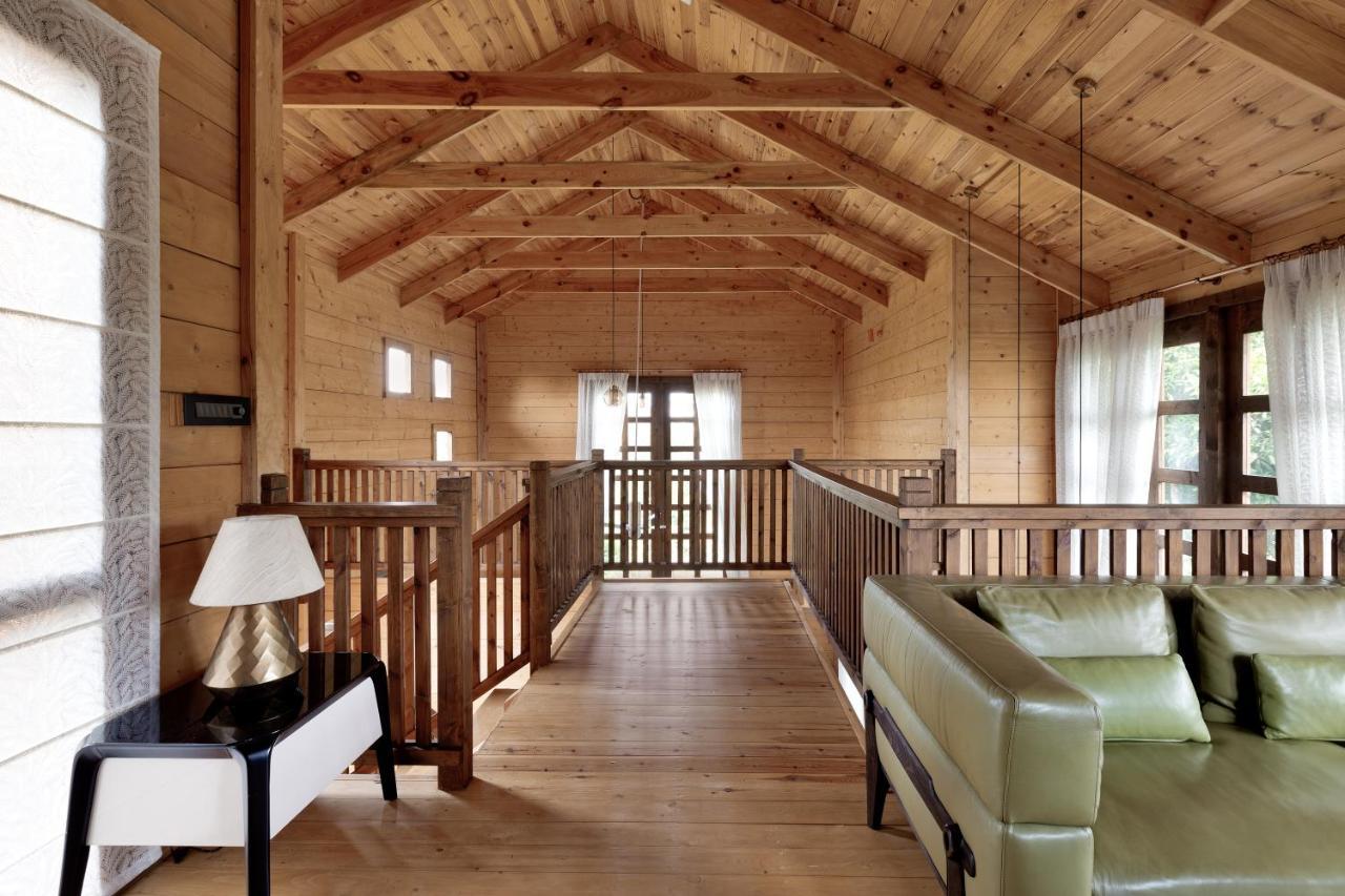 The Pine Loft Villa Bangalore Exteriör bild
