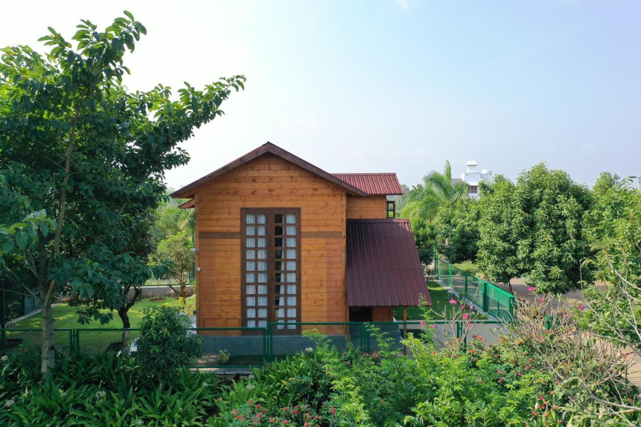The Pine Loft Villa Bangalore Exteriör bild