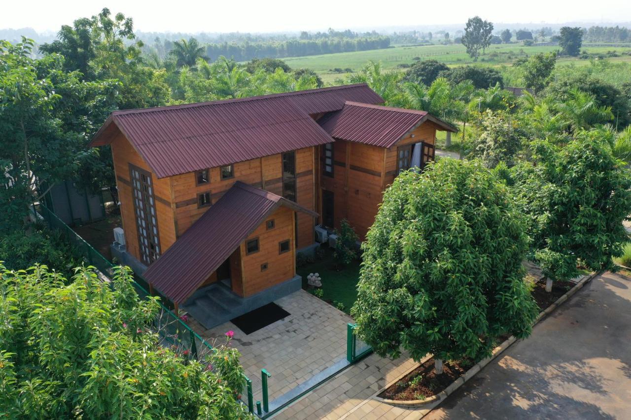 The Pine Loft Villa Bangalore Exteriör bild