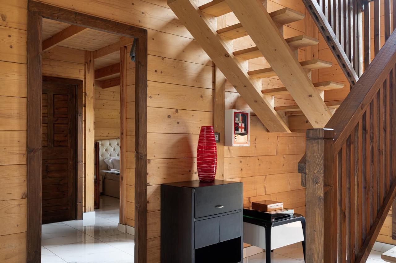 The Pine Loft Villa Bangalore Exteriör bild