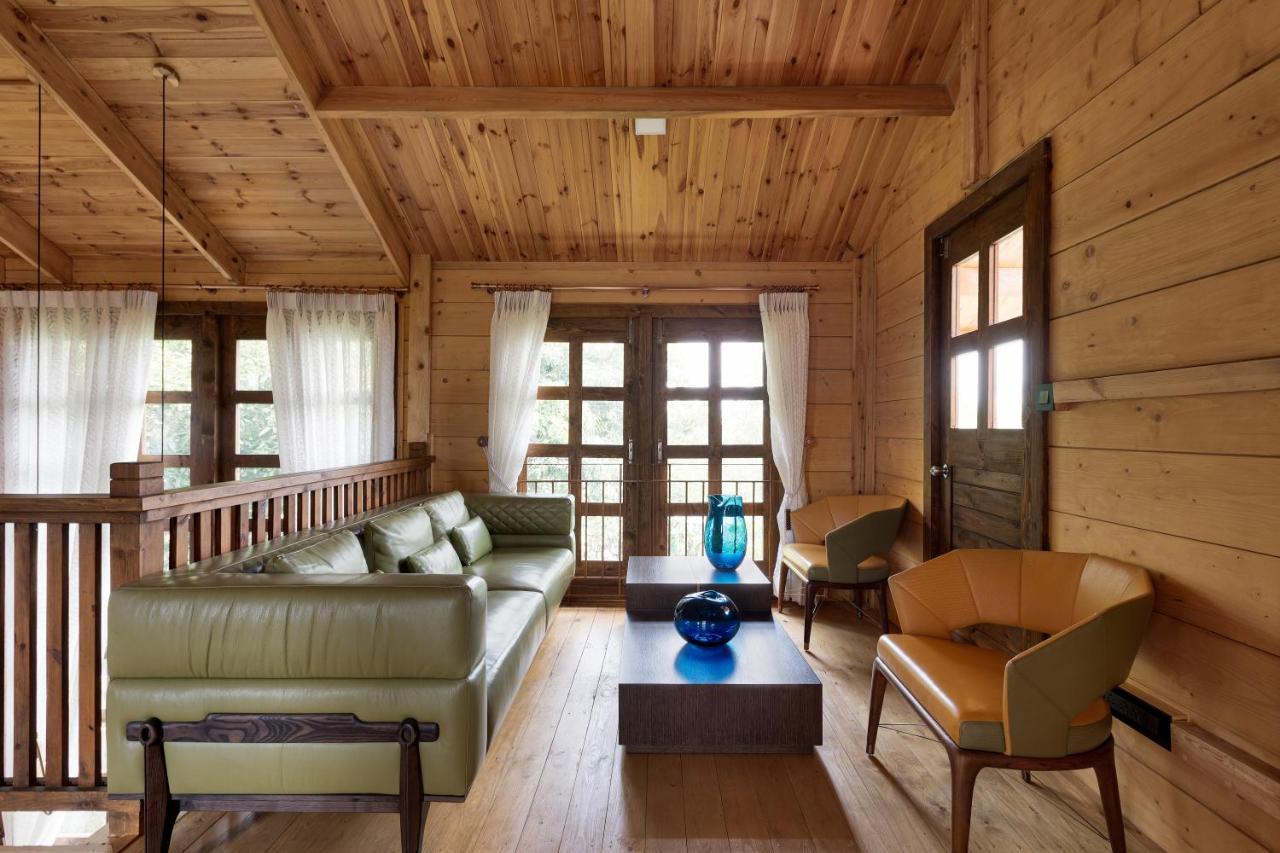 The Pine Loft Villa Bangalore Exteriör bild